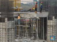 Manufaktur Jeblok, Begini Peluang Prabowo Bawa Ekonomi RI Terbang 8%