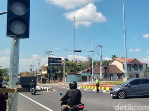 Waspada Lur! Traffic Light Exit Ngawen Mati Meski Tol Sudah Buka