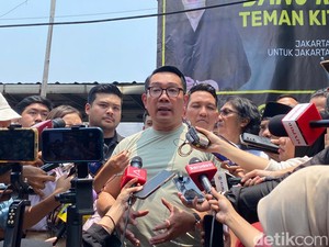 Video: Ridwan Kamil Sapa Warga Pancoran, Ajak Pilih Nomor Urut 1