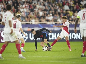 Walau Kalah, Barca Tetap Bangga