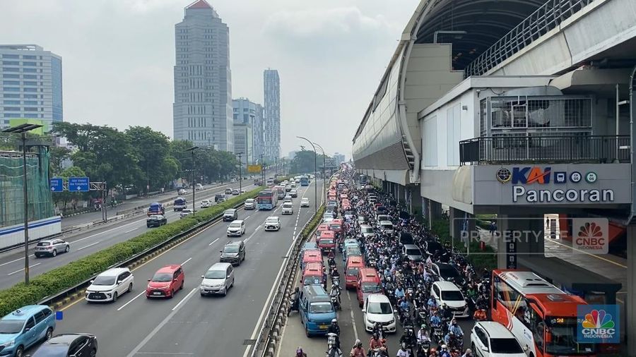 Penyesuaian tarif tol pada jalan tol Dalam Kota, yaitu ruas Cawang-Tomang-Pluit yang dikelola oleh PT Jasa Marga (Persero) Tbk mulai diberlakukan hari ini, Minggu, 22 September 2024, pukul 00.00 WIB.