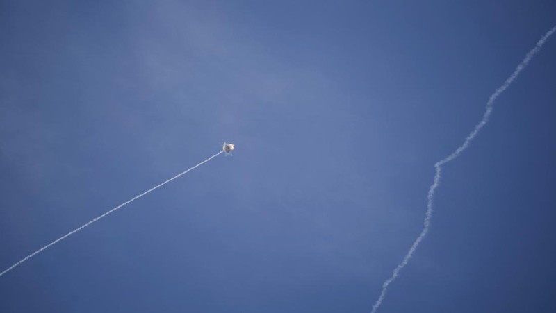 Israeli Iron Dome air defense system fires to intercept a rocket fired from Lebanon, in northern Israel, Friday, Sept. 20, 2024. (AP Photo/Leo Correa)