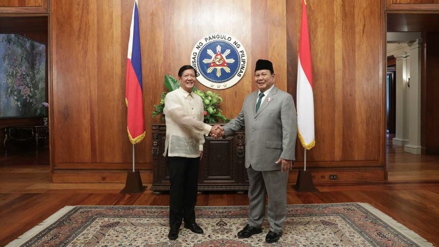 Menteri Pertahanan RI Prabowo Subianto melakukan pertemuan resmi dengan Presiden Filipina H.E. Mr. Ferdinand Romualdez Marcos Jr., di Istana Malacanang, Manila, Jumat (20/9/2024). (Dok Kemhan)
