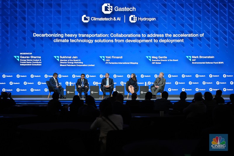 Suasana PT Pertamina International Shipping (PIS) dalam ajang Gastech 2024, pameran dan konferensi energi terbesar di dunia diadakan di Houston, Texas, Amerika Serikat. (CNBC Indonesia/Mohamad Triadiandono) Suasana PT Pertamina International Shipping (PIS) dalam ajang Gastech 2024, pameran dan konferensi energi terbesar di dunia diadakan di Houston, Texas, Amerika Serikat. (CNBC Indonesia/Mohamad Triadiandono)