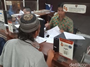 Husni Laporkan Adik ke Polisi Usai Istri dan Anaknya Dianiaya Pelaku Pakai Sajam