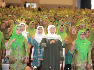Hari Perdamaian Internasional, Khofifah Ajak Semua Serukan Damai di Palestina