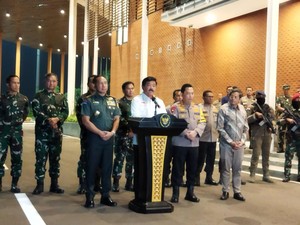 Menko Hadi Apresiasi TNI-Polri Bebaskan Pilot Susi Air: Kerja Keras Bersama