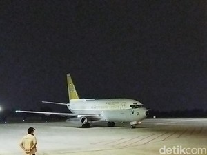 Pesawat TNI AU Bawa Pilot Susi Air Kapten Philip Mendarat di Halim