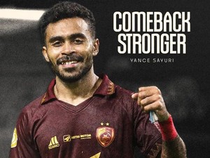 Ramai-ramai Pemain PSM Doakan Yance Sayuri Lekas Pulih Usai Sempat Kolaps