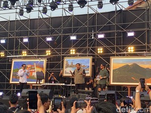 Usai Nyanyi, SBY Kini Melukis di Pestapora