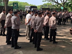 Ratusan Personel Amankan Penetapan Nomor Urut Paslon Pilwali Banyuwangi