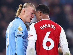 Erling Haaland Jadi Tukang Bully di Laga Man City Vs Arsenal