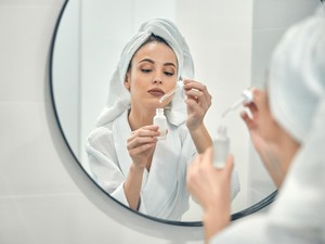 Panduan Facial di Rumah yang Tepat Berdasarkan Saran Pakar
