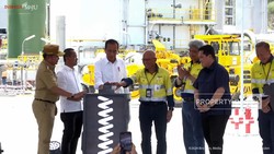 Video: Jokowi Resmikan Smelter PT Amman Mineral Senilai Rp 21 Triliun