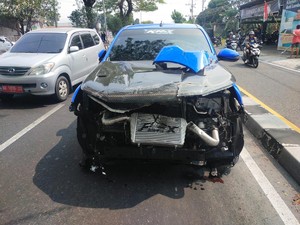 Putar Balik Mak Kluwer, Pikap Ditabrak Mobil di Ring Road Timur Banguntapan