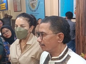 Nikita Mirzani Tak Sabar Bertemu Langsung dengan Vadel Badjideh