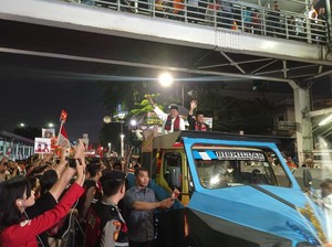 Lalin Depan KPU Jakarta Macet Saat Pengundian Nomor Urut Cagub