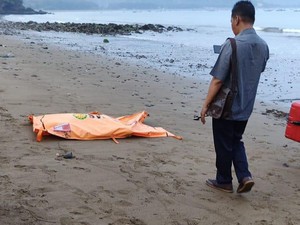 Pelajar Asal Kediri yang Tenggelam di Pantai Dlodo Ditemukan Tewas