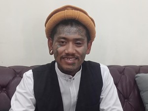 Jatuh Bangun Pendakwah Bertato Roni Bodax