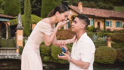 Al Ghazali Resmi Lamar Alyssa Daguise di Italia