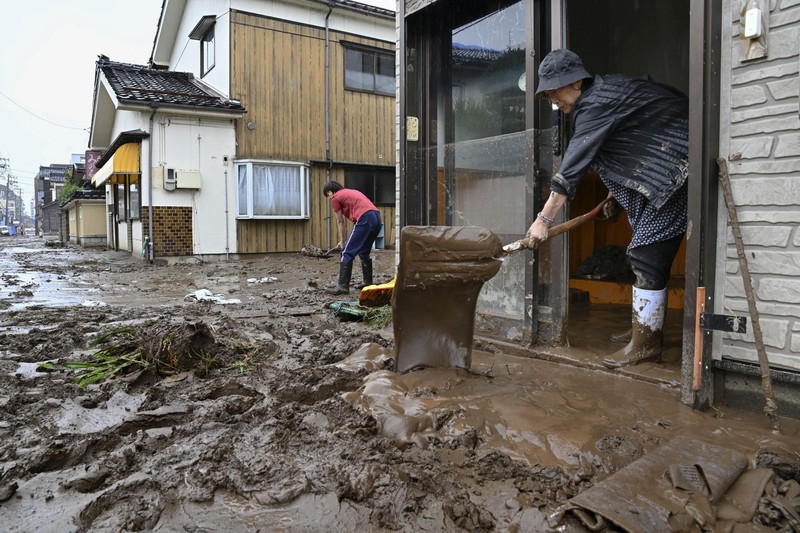 Puing-puing akibat banjir yang disebabkan oleh hujan deras terlihat di Wajima, Prefektur Ishikawa, Jepang, 22 September 2024, dalam foto yang diambil oleh Kyodo. Puing-puing akibat banjir yang disebabkan oleh hujan deras terlihat di Wajima, Prefektur Ishikawa, Jepang, 22 September 2024, dalam foto yang diambil oleh Kyodo. (Mandatory credit Kyodo/via REUTERS)
