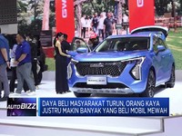 Video: Daya Beli Turun, Mobil Mewah Malah Laris