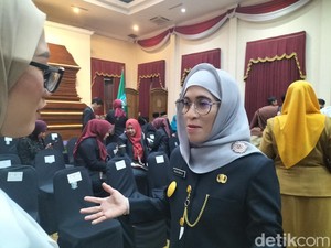 Kadinsos Jatim Restu Novi Widiani Dilantik Jadi Pjs Wali Kota Surabaya