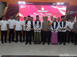 16 Polisi Jadi Walpri Cabup-Cawabup Sampang 2024
