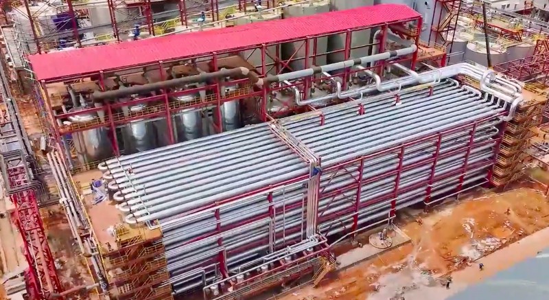 Presiden Joko Widodo (Jokowi) telah meresmikan injeksi bauksit perdana untuk proyek Smelter Grade Alumina Refinery (SGAR) Fase 1 PT Borneo Alumina Indonesia (BAI) yang berlokasi di Kabupaten Mempawah, Kalimantan Barat pada Selasa (24/09/2024). Presiden Joko Widodo (Jokowi) telah meresmikan injeksi bauksit perdana untuk proyek Smelter Grade Alumina Refinery (SGAR) Fase 1 PT Borneo Alumina Indonesia (BAI) yang berlokasi di Kabupaten Mempawah, Kalimantan Barat pada Selasa (24/09/2024). (Tangkapan Layar Youtube Sekretariat Presiden)