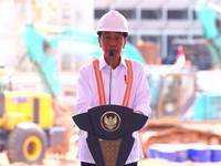 Sah! Jokowi Injeksi Bauksit Perdana Pabrik Alumina di Mempawah