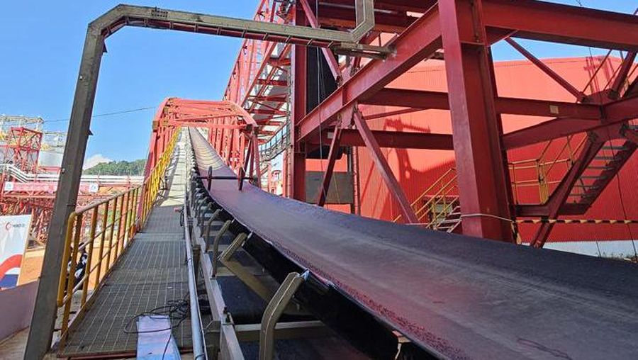 Smelter Grade Alumina Refinery (SGAR) Fase 1 PT Borneo Alumina Indonesia (BAI). (Foto: Istimewa)