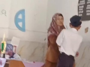 Viral Guru SMP di Lamongan Tampar Siswa Berkali-kali