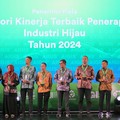 Tiga Pabrik AQUA Raih Penghargaan Industri Hijau