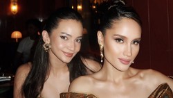 Cerita Cinta Laura Sepanggung Bareng Selebritas Dunia di Paris Fashion Week