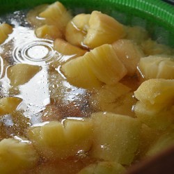 Waspada! Jangan Konsumsi 3 Makanan Ini Bersama Singkong Rebus