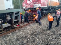 KA Taksaka Tabrak Truk di Bantul, 6 Perjalanan Kereta Terlambat