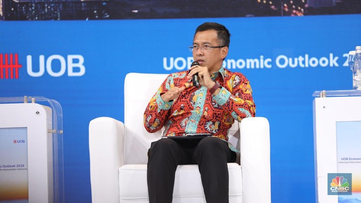 Kepala Grup Review dan Strategi Pengelolaan Moneter, Departemen Pengelolaan Moneter dan Aset Sekuritas Bank Indonesia, Triwahyono dalam UOB Indonesia Economic Outlook 2025 di Kempinski, Jakarta, Rabu (24/9/2024). (CNBC Indonesia/Tri Susilo)