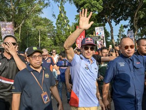 Video Marc Marquez Senyum-senyum Lihat Aksi Azizah Joget