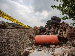 Pengakuan Sopir Truk Temper KA Taksaka di Bantul:  Tidak Lihat Tanda Palang