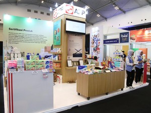 APP Group Mejeng di Halal Indonesia International Industry Expo 2024