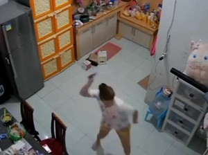 6 Fakta Ibu di Medan Cambuk Anak gegara Stiker Sekolah Hilang