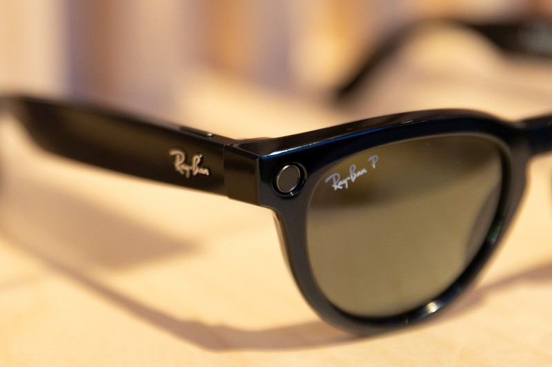 CEO Meta Mark Zuckerberg memperkenalkan Orion AR Glasses saat ia menyampaikan pidato utama selama acara tahunan Meta Connect di kantor pusat perusahaan di Menlo Park, California, AS, 25 September 2024. CEO Meta Mark Zuckerberg memperkenalkan Orion AR Glasses saat ia menyampaikan pidato utama selama acara tahunan Meta Connect di kantor pusat perusahaan di Menlo Park, California, AS, 25 September 2024. (REUTERS/Manuel Orbegozo)