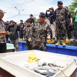 KKP Amankan 5 Kapal Maling Ikan di Samudera Pasifik dan Selat Malaka