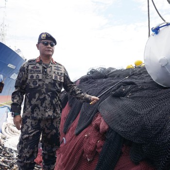 Penampakan KKP Amankan ABK-Kapal Ikan Filipina-Malaysia Maling Ikan RI