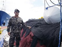 Penampakan KKP Amankan ABK-Kapal Ikan Filipina-Malaysia Maling Ikan RI