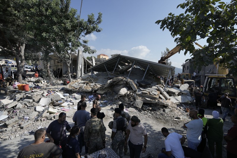 Ketegangan di Timur Tengah semakin meningkat akibat serangan Israel terhadap Lebanon. Akibatnya sejumlah wilayah di Lebanon mengalami kerusakan. (REUTERS/Amr Abdallah Dalsh) Ketegangan di Timur Tengah semakin meningkat akibat serangan Israel terhadap Lebanon. Akibatnya sejumlah wilayah di Lebanon mengalami kerusakan. (REUTERS/Amr Abdallah Dalsh)