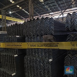 Zulhas Sita 1.100 Ton Baja Tak Punya SNI Bisa Bikin Tol Goyang