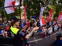 Antusiasme Masyarakat Tinggi di Riders Parade MotoGP 2024