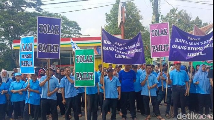 Suasana demo buruh PT. Panamtex. (Dok: PT Panamtex)