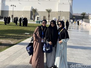 Cerita Haru 3 Pemenang Emeron Hijab Hunt 2024 Beribadah di Masjid Nabawi